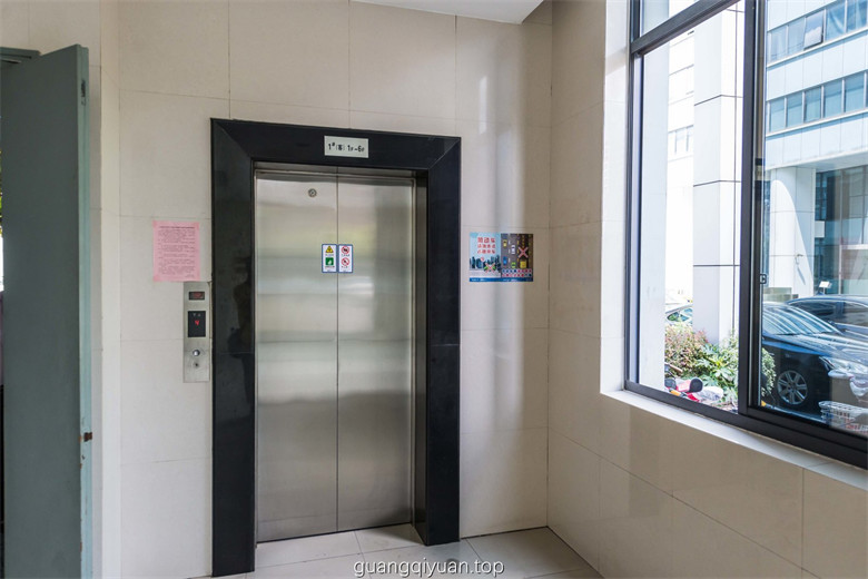 电梯厅